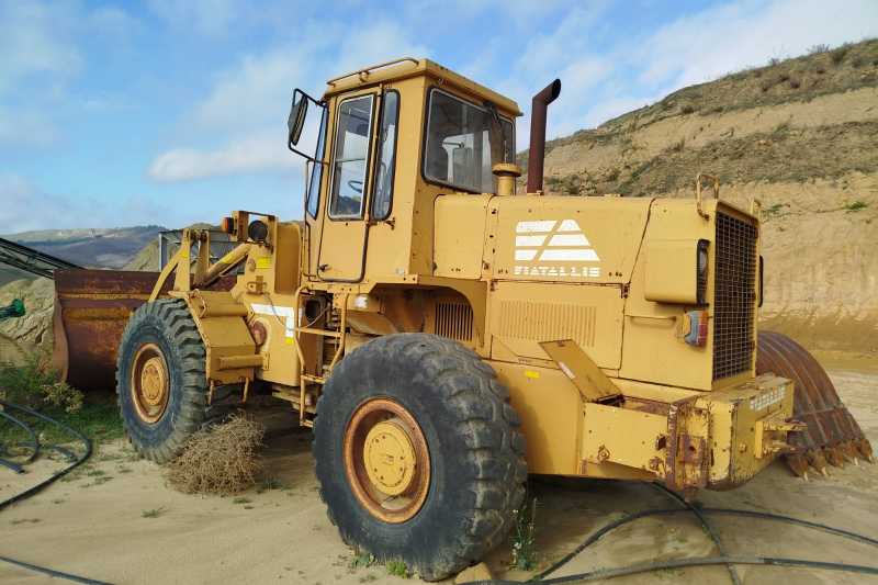 OmecoHub - Immagine FIAT ALLIS FR15